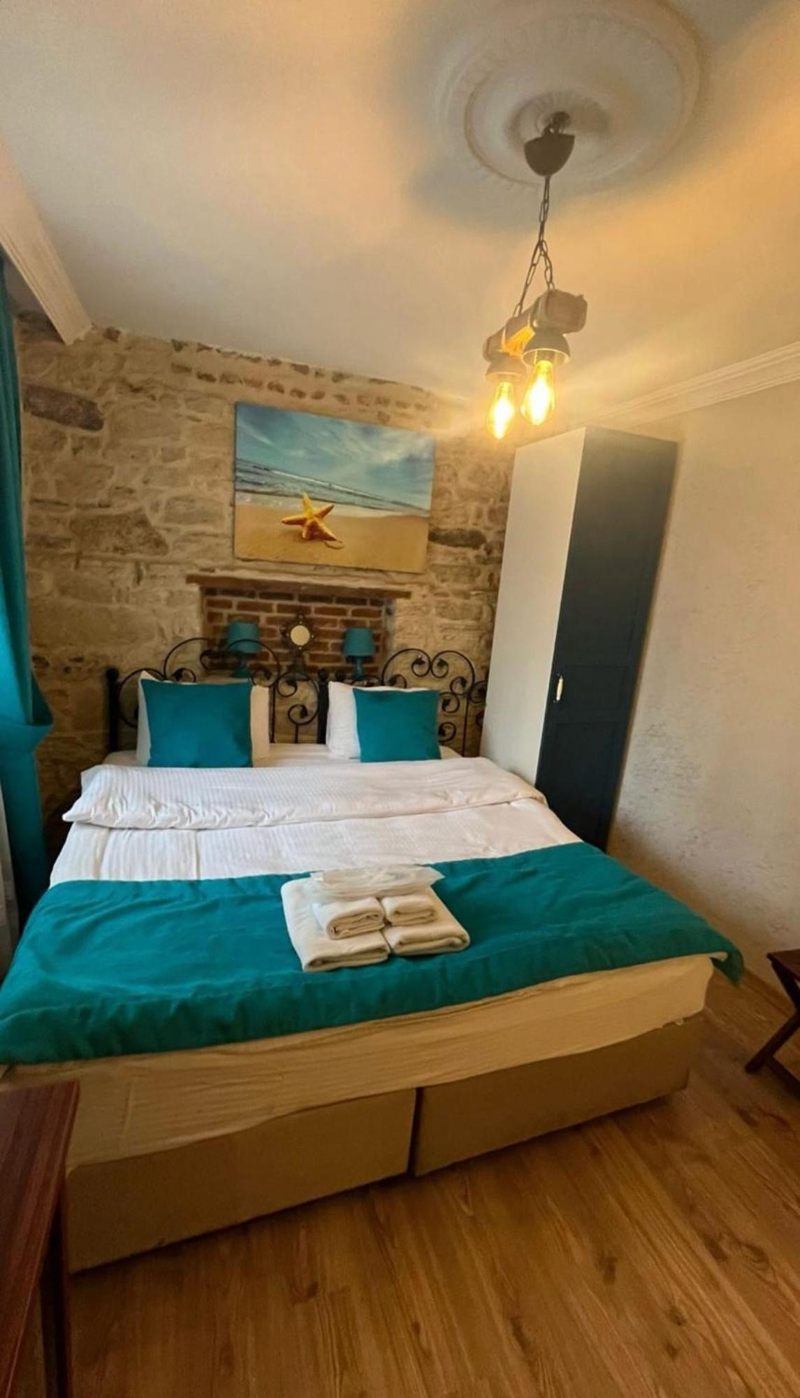 Foca Antik Otel Exterior foto