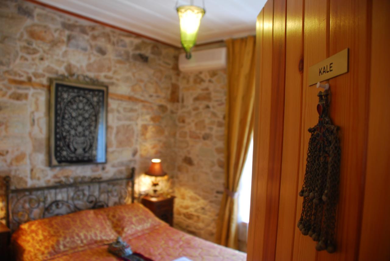 Foca Antik Otel Exterior foto