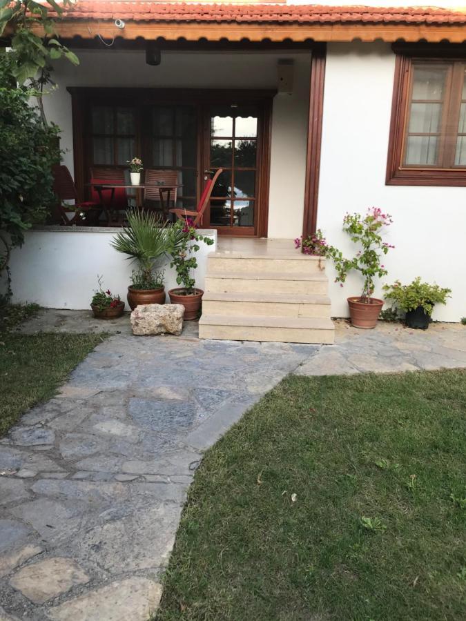 Foca Antik Otel Exterior foto